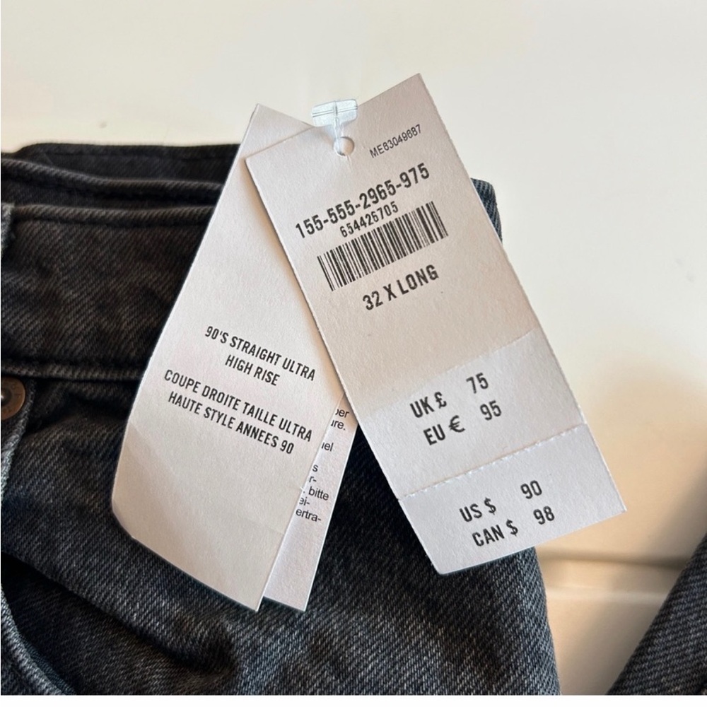 NWT Abercrombie & Fitch Curve Love 90's Straight Ultra High Rise Jean 32 X-Long - Picture 2 of 6